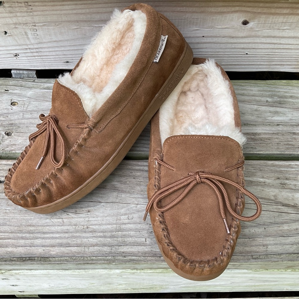 Bearpaw Suede Moccasin Shearling Fur Loafer Moc Slip On Sheepskin 9.5 Slipper
